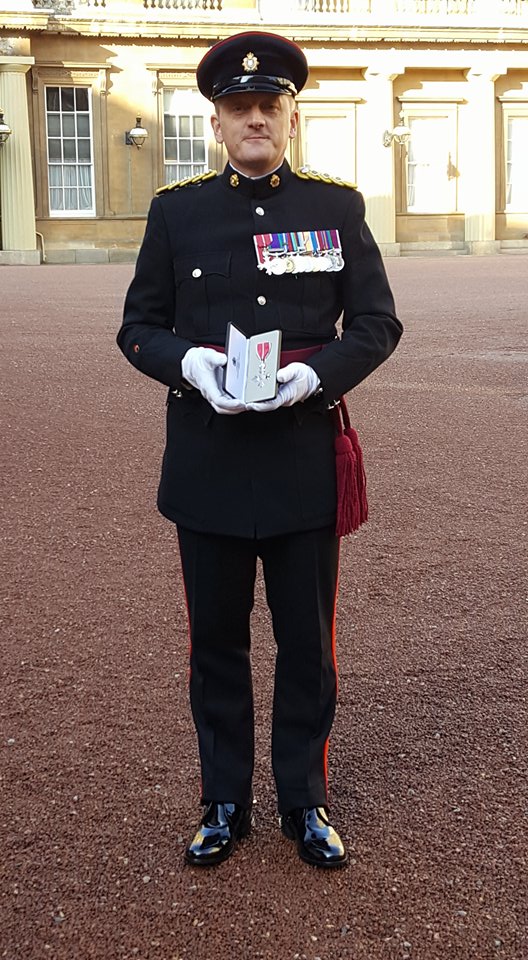 Queen's Gallantry Medal for courageous bomb disposal soldier